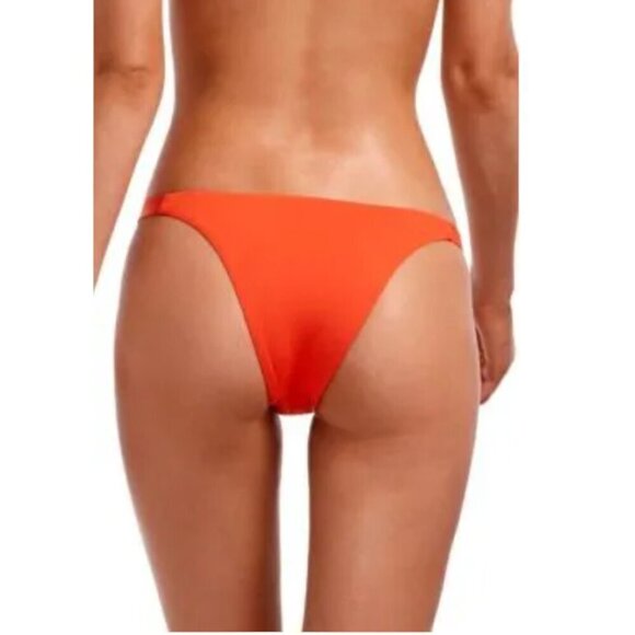 VITAMIN A Lou Bikini Top and Carmen Bikini Bottom Set in Papavero - Picture 3 of 10